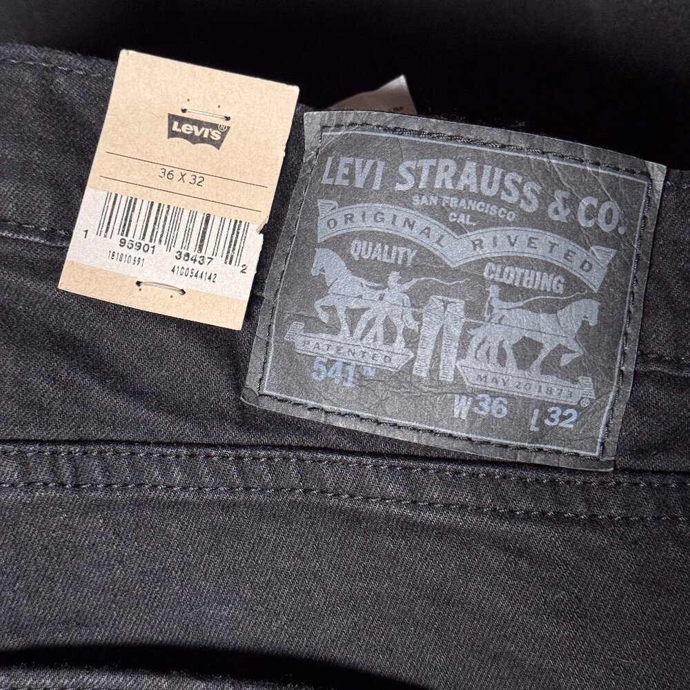 Levi’s 541 Athletic Taper Jeans Black Wash Men’s 36x32 NWT